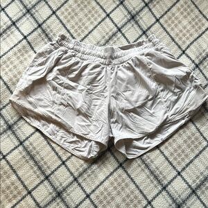 White Hotty Hots *Flawed*